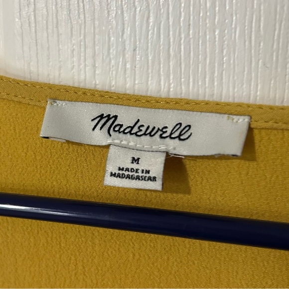 Madewell Raelynn Top Greek Gold Wrap and Tie. Size Medium. Snap Closures. - Picture 5 of 15